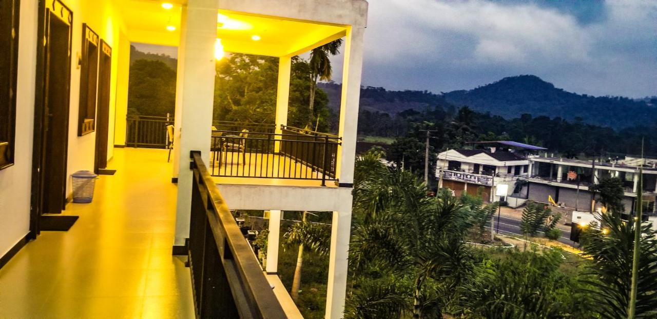 Akoya Pearl Hotel Ratnapura Buitenkant foto