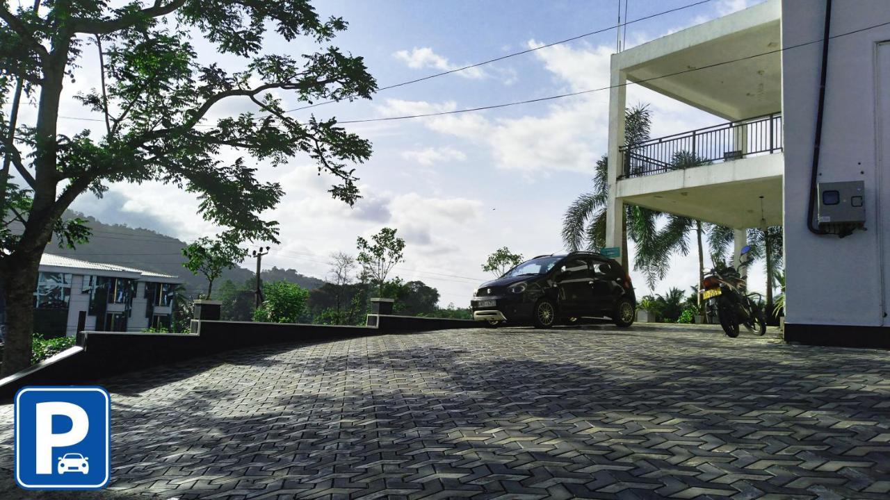 Akoya Pearl Hotel Ratnapura Buitenkant foto